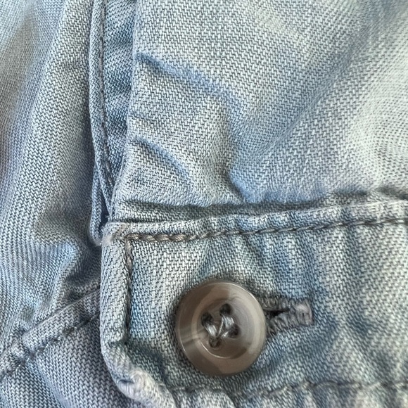 Cloth & Stone Blue Relaxed Blouse with Buttoned Sleeves - Picture 7 of 8